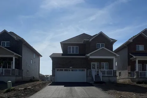 36 Bradden Crescent, ON K8N 0T8