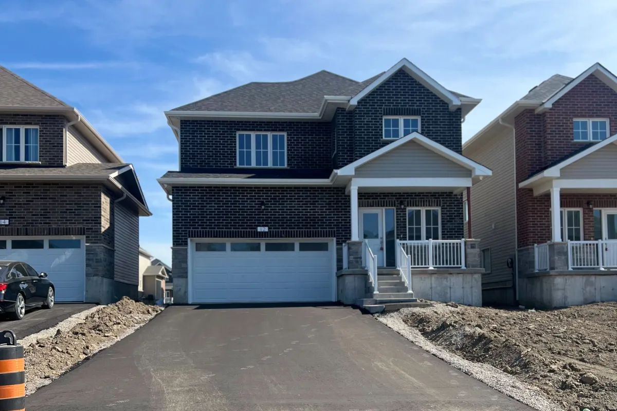 12 Bradden Crescent, ON K8N 0T8