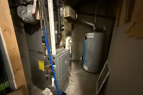 930 Cahill Drive, ON K1V 9B5