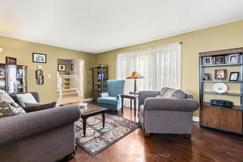 43 Capri Street, ON L2V 4R9