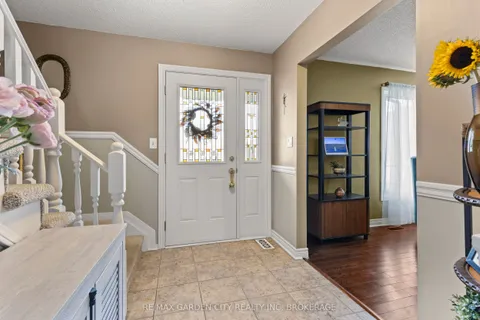 43 Capri Street, ON L2V 4R9