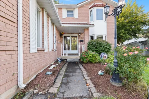 35 Woodrush Avenue, ON L3C 6S6