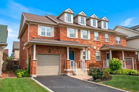 89 Young Crescent, ON L0S 1J0