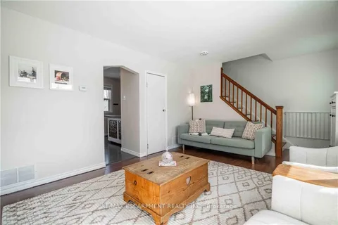 2279 King Street, ON L8K 1X5