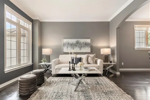 828 Dalkena Place, ON K2J 0Y4