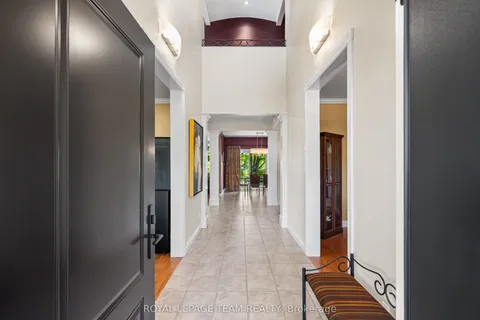 1601 Apeldoorn Avenue, ON K2C 1V4