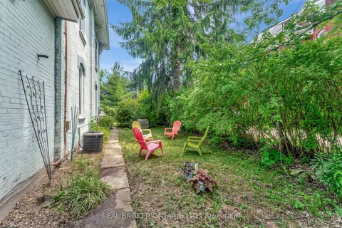 16 Stover Street, ON N0J 1P0