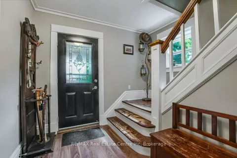 207 Waterloo Avenue, ON N1H 3J4