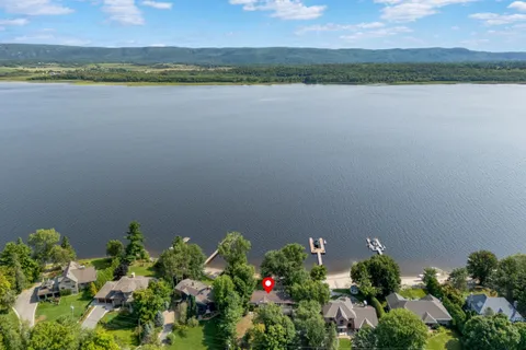 2860 Barlow Crescent, ON K0A 1T0