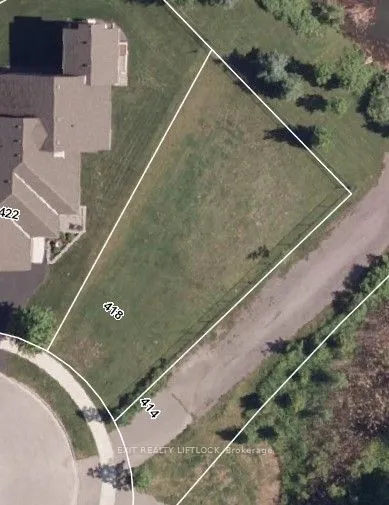 418 Raymond Street, ON K9H 0G9