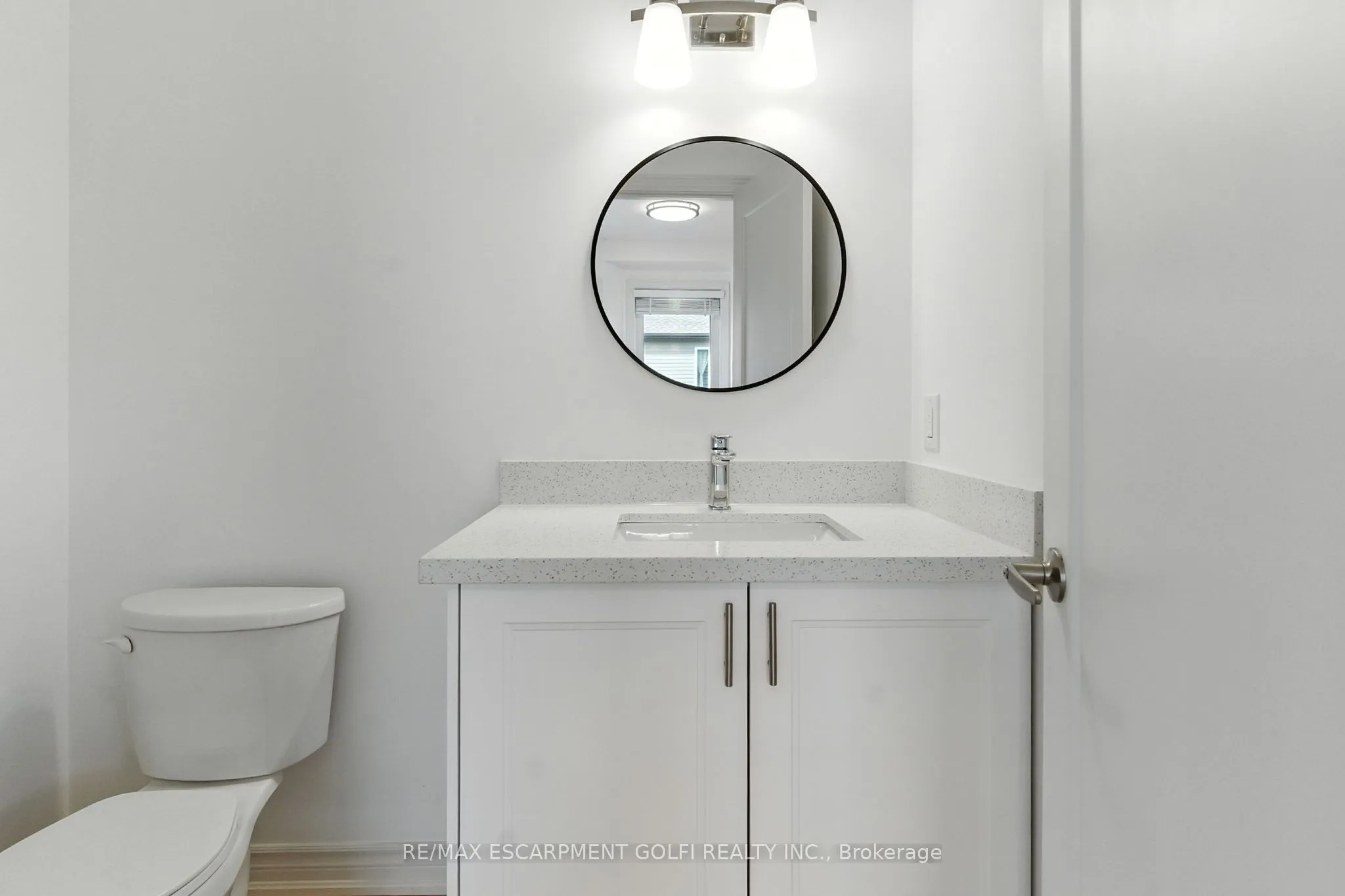 643 Clare Avenue, ON L3C 7L6