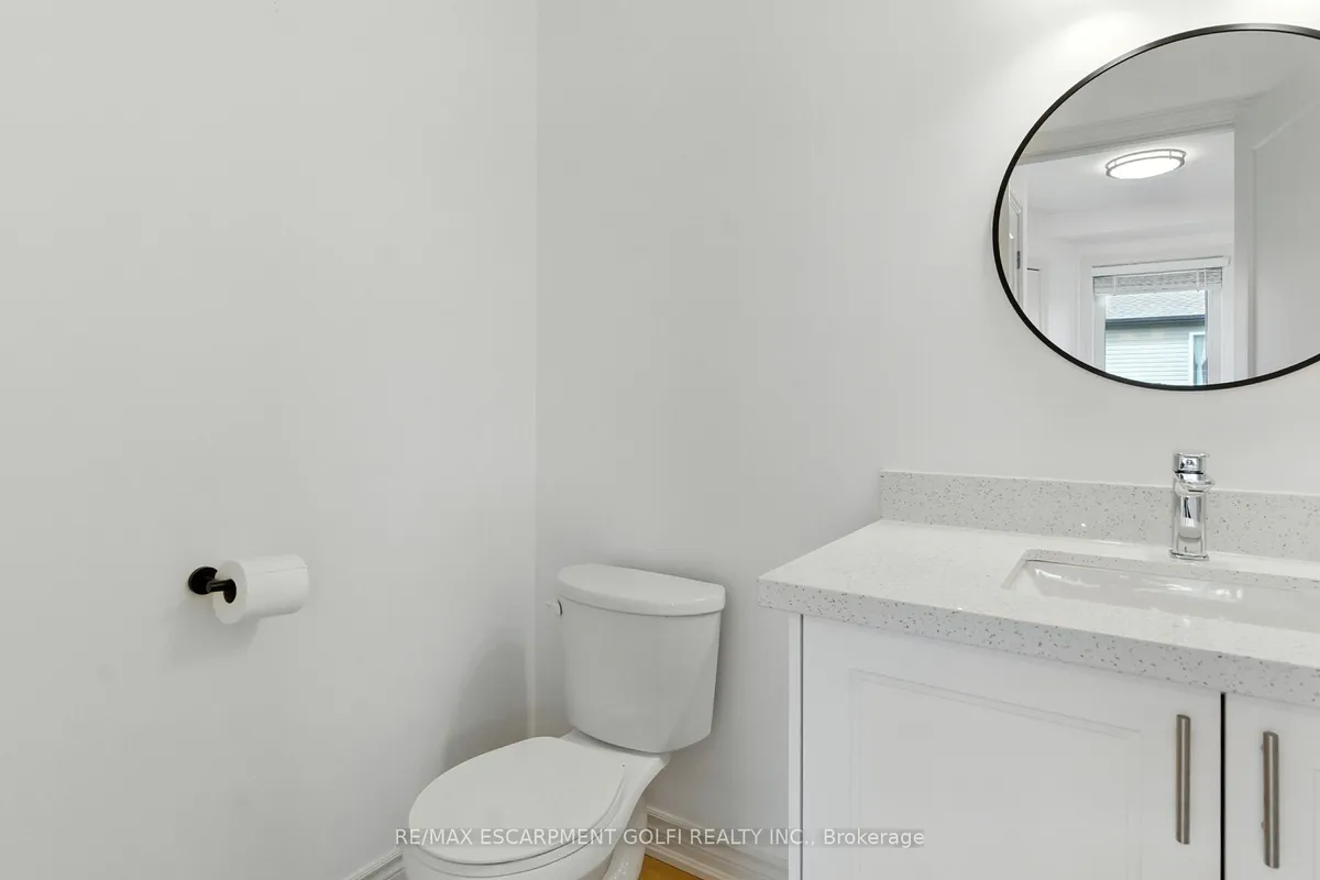 643 Clare Avenue, ON L3C 7L6