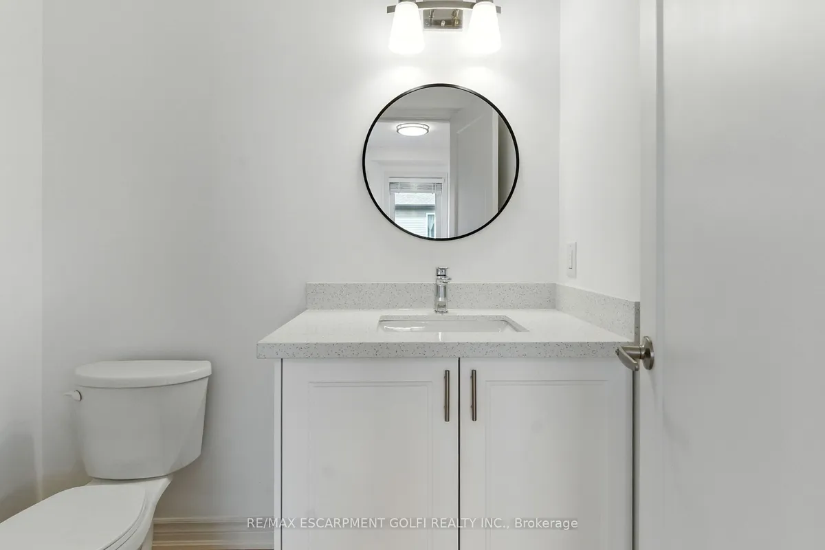 643 Clare Avenue, ON L3C 7L6