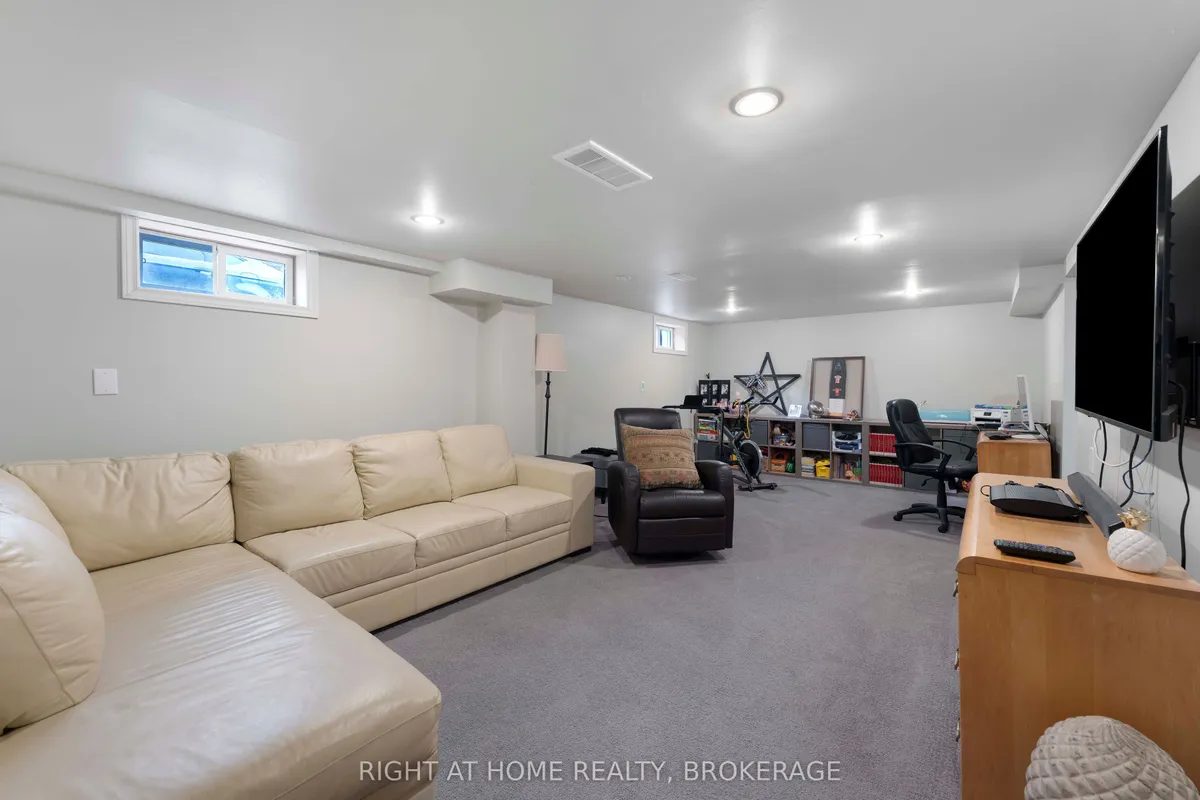 57 Metcalfe Street, ON L2V 3A2