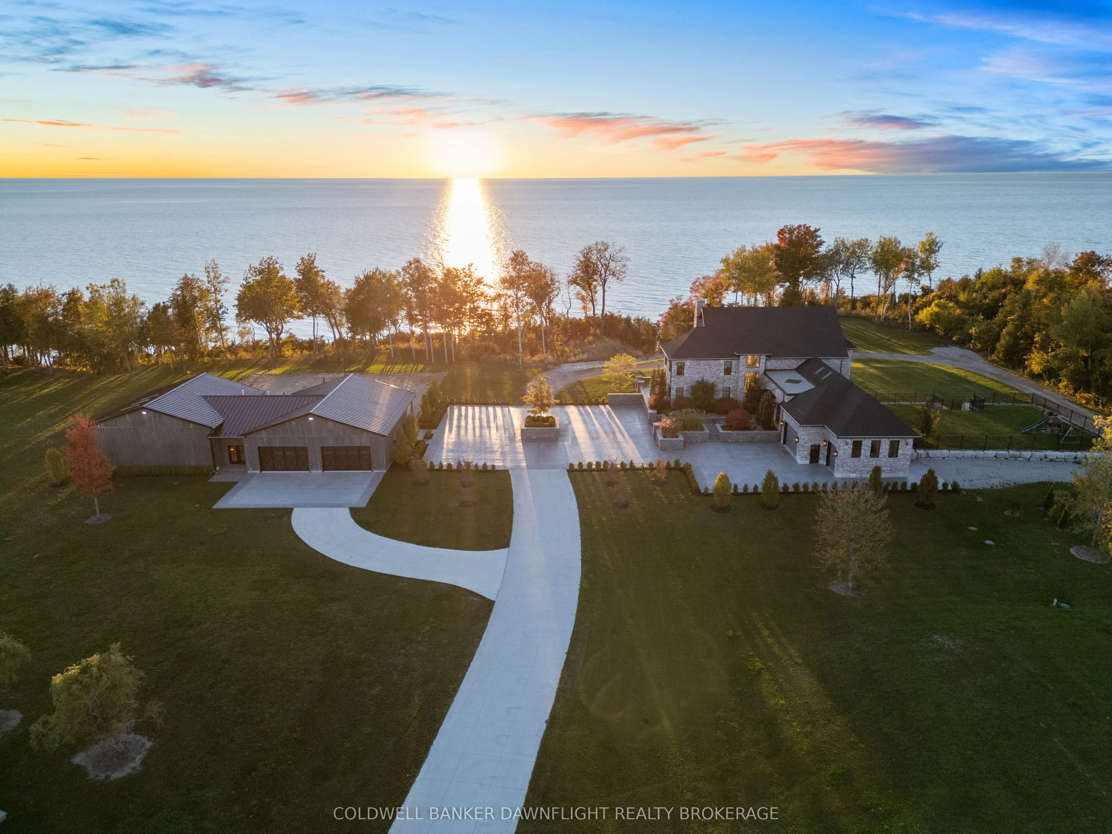 79585 COTTAGE Drive, ON N7A 3X8