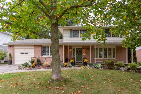 714 Gladstone Drive, ON N4S 5S9