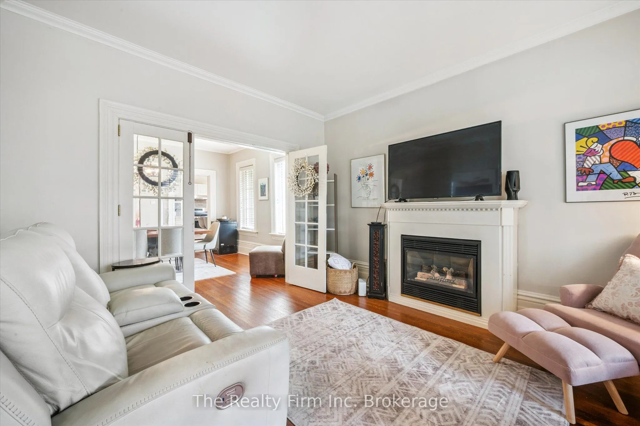 295 Wellington Street, ON N5C 1T2