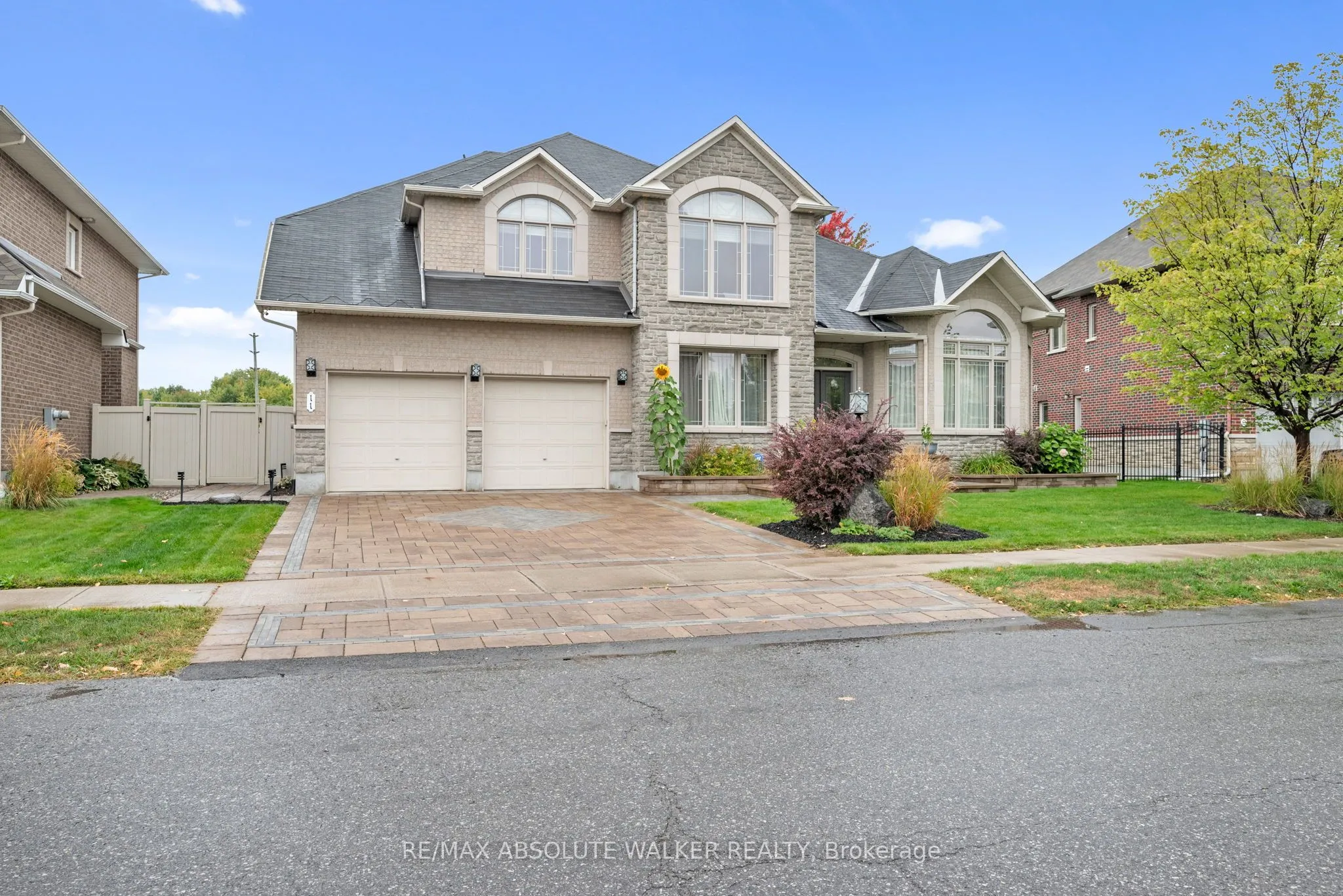 11 Tradewinds Drive, ON K2G 6Y4