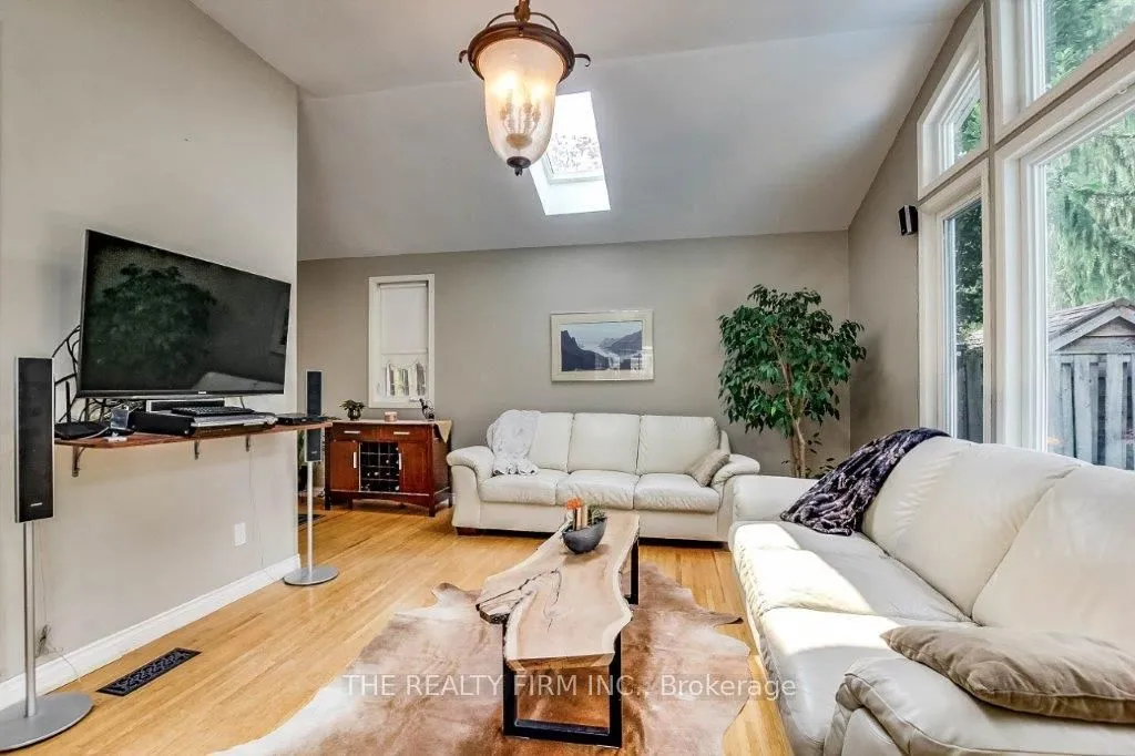 79 MENDIP Crescent, ON N6E 1H2