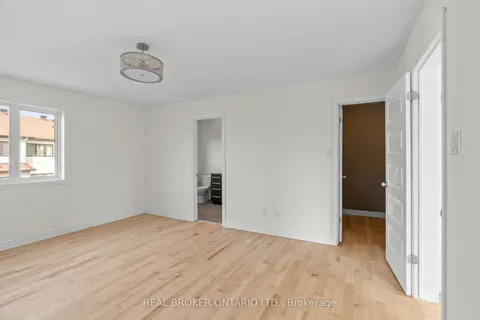 200 Garrity Crescent, ON K2J 3T7