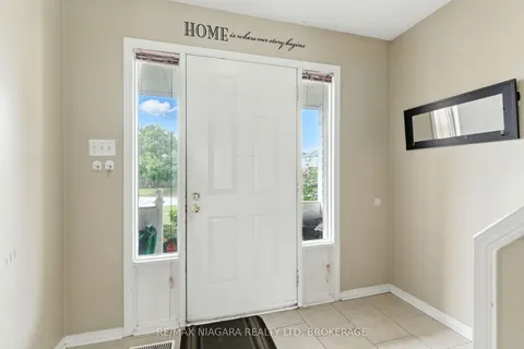 127 DEVINE Crescent, ON L2V 5A5