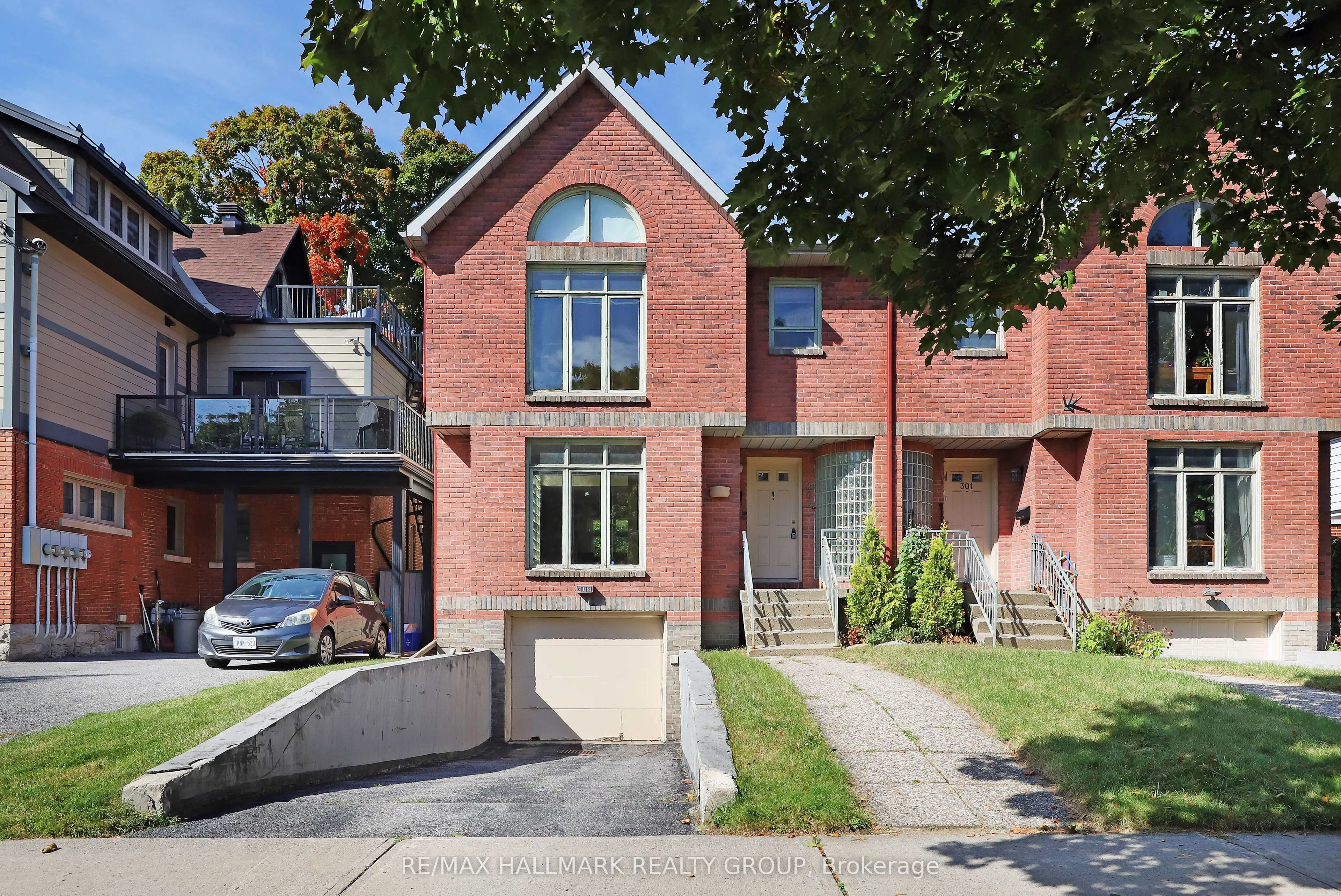 303 Sherwood Drive, ON K1Y 3W7