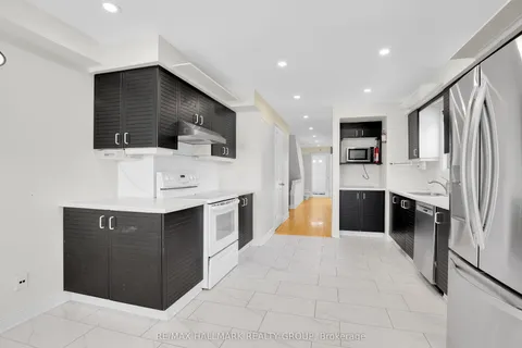 303 Sherwood Drive, ON K1Y 3W7