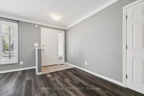 15 Purdy Crescent, ON L9A 3B4