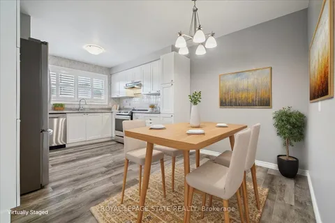 15 Purdy Crescent, ON L9A 3B4