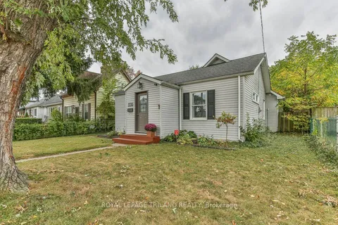 207 EAST Street, ON N5Z 2S1