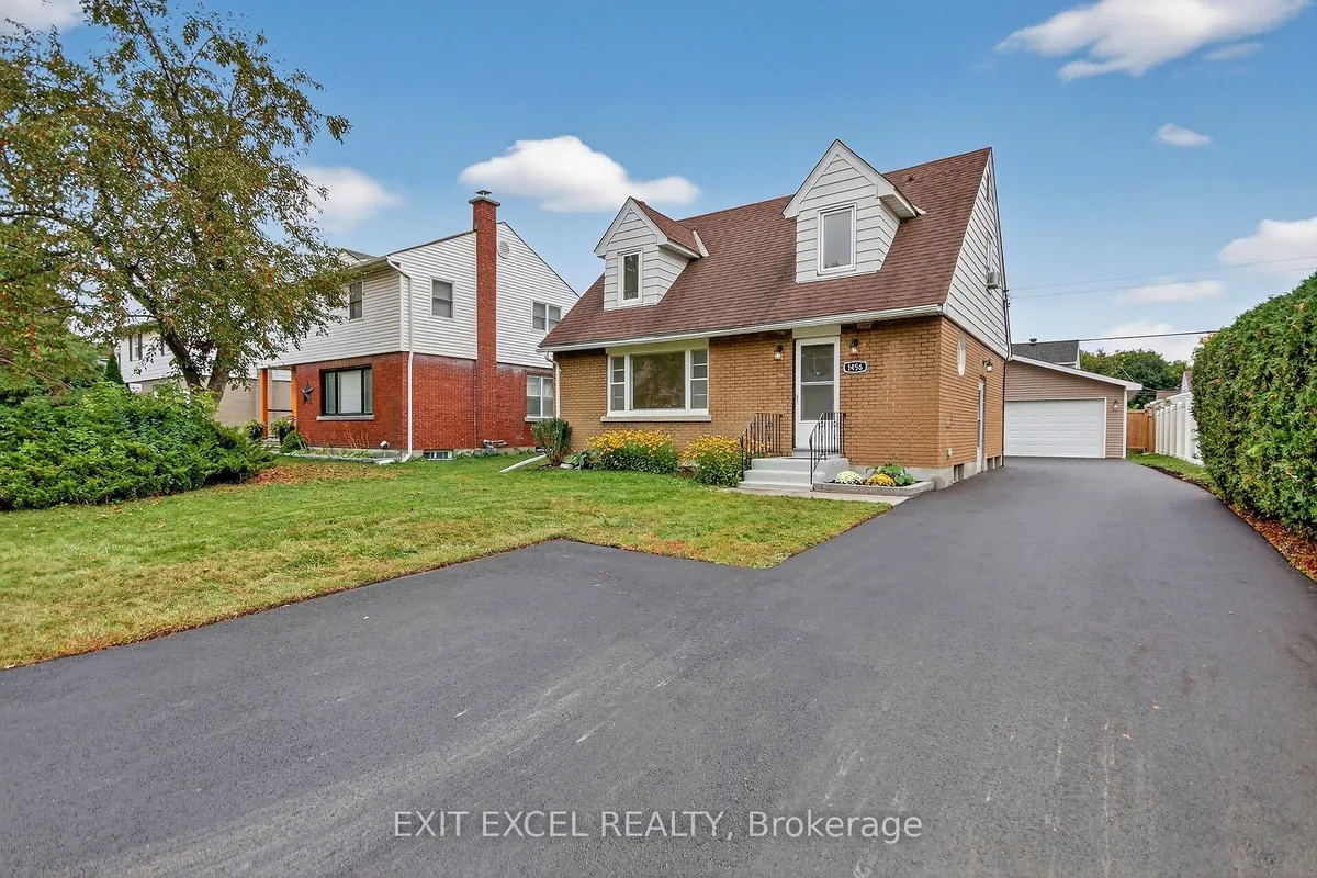 1456 Larose Avenue, ON K1Z 7X8