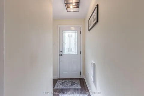 6 Circle Street, ON L0S 1J0