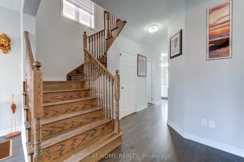 39 Drake Avenue, ON N3L 0H9