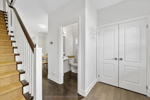 239 Rollings Street, ON K9A 0G8