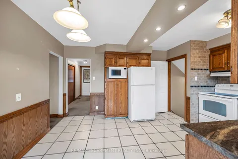 85 East 45th Street, ON L8T 3J9