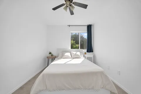 313 Stoneway Drive, ON K2G 6E7