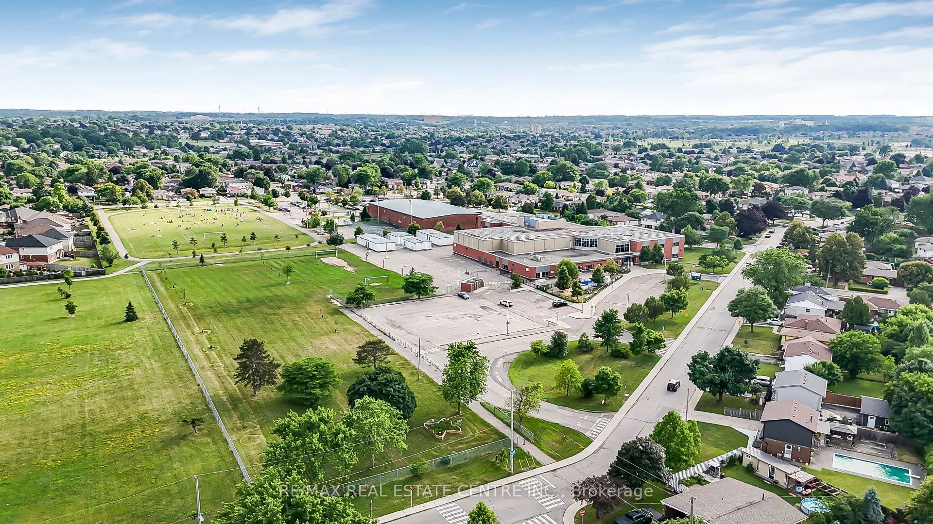 23 Coral Drive, ON L8V 2N4