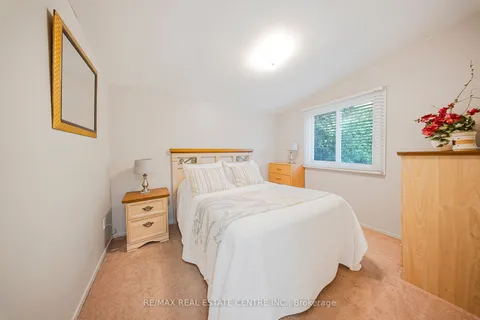 23 Coral Drive, ON L8V 2N4