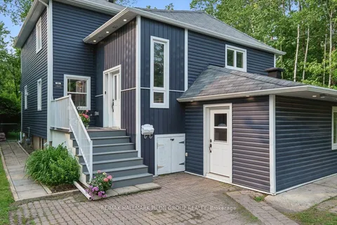 84 Eastpark Drive, ON K1B 4A4