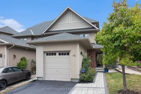 45 Aveia Private, ON K4A 0X1