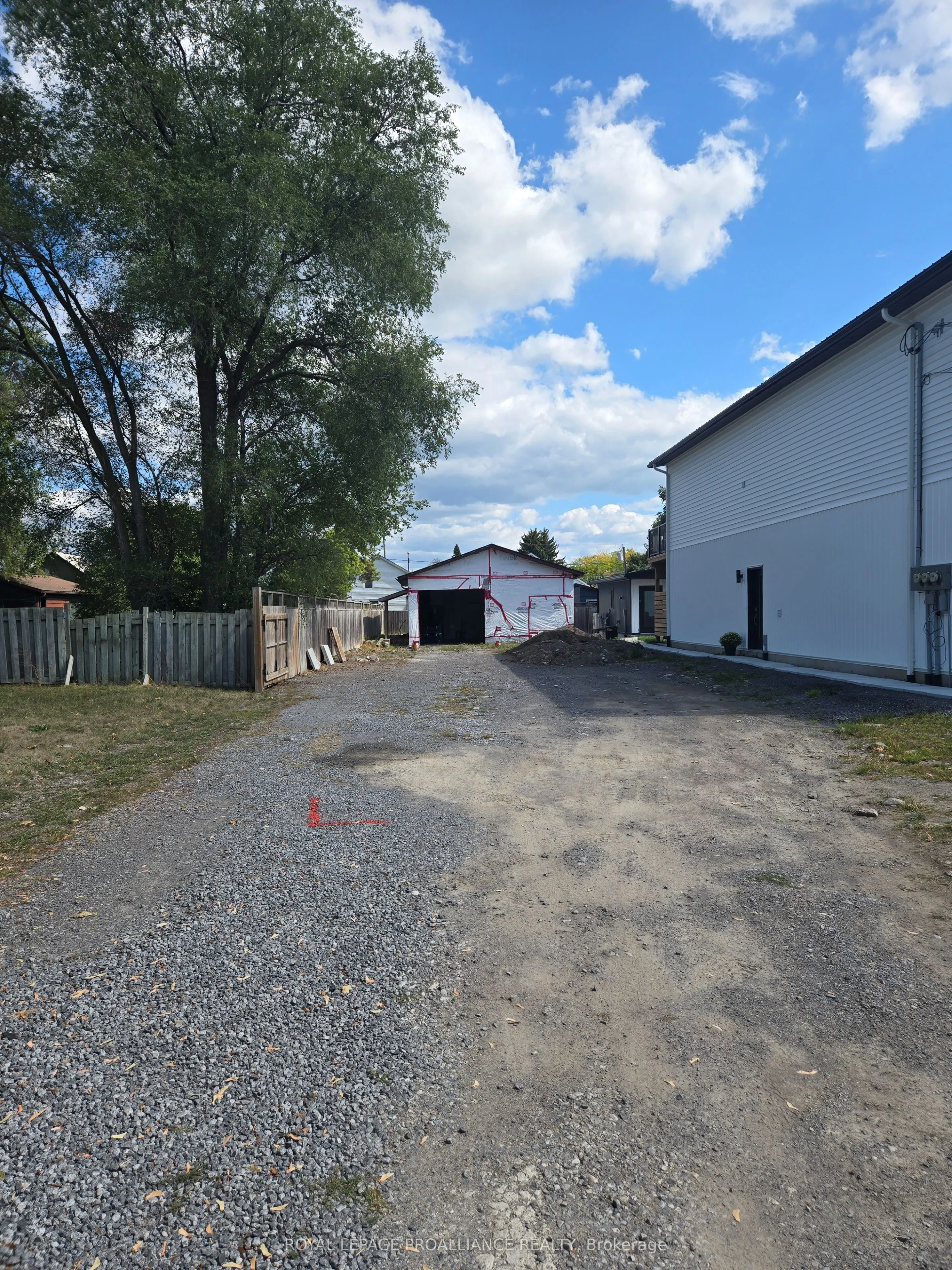 63 S Church Street, ON K8N 3B5