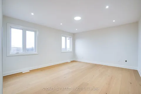 239 Midland Place, ON L3B 0H4