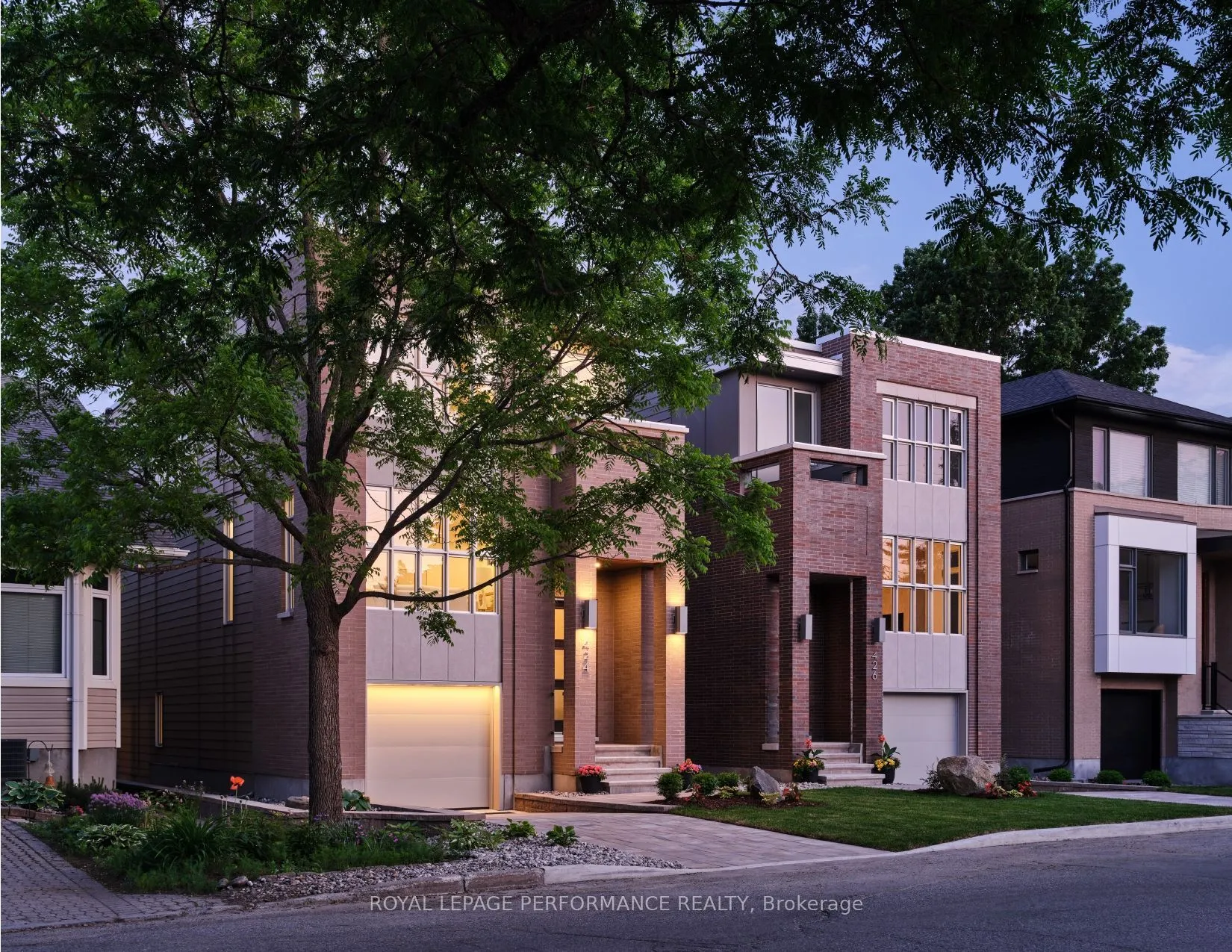 424 Avondale Avenue, ON K2A 0S3