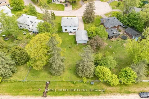 8 Tweedsmuir Place, ON K0J 1P0