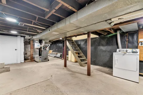 224 Burlington Street, ON L8L 4H1