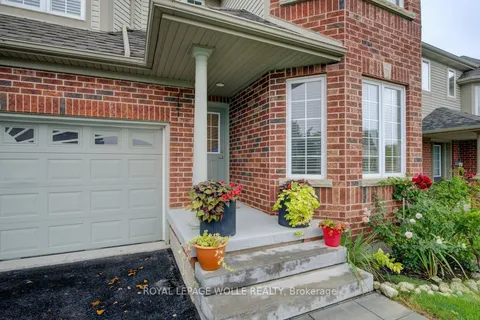 704 Shediac Crescent, ON N2K 4H5