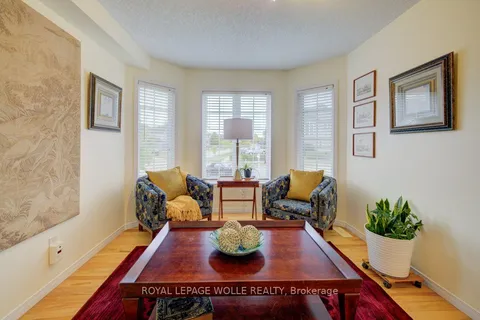 704 Shediac Crescent, ON N2K 4H5