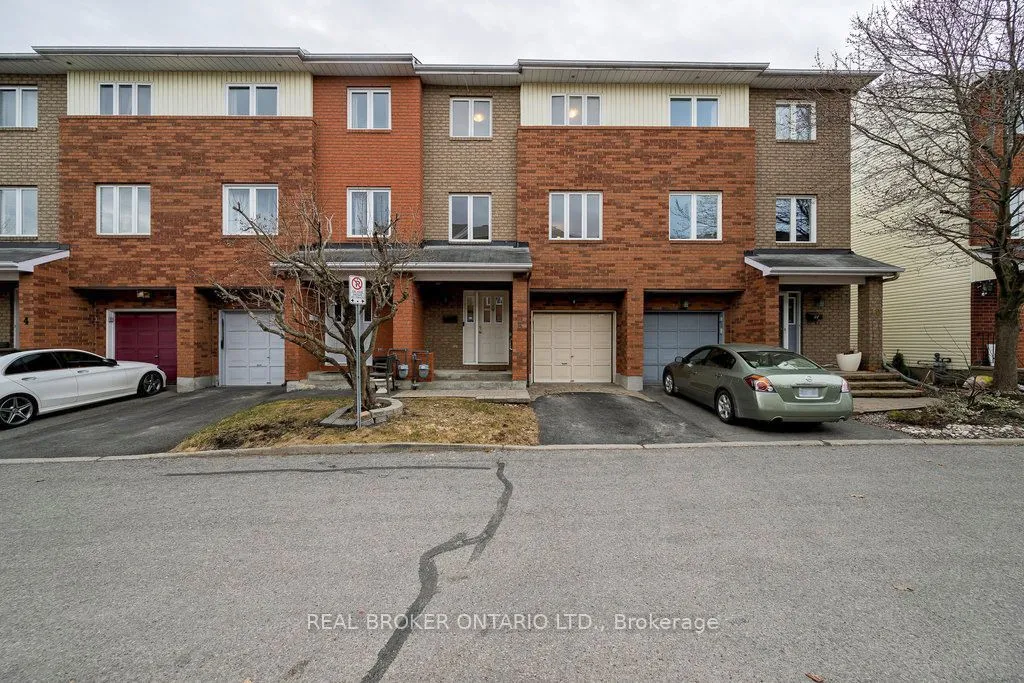 8 Drayton Private, ON K1K 4R1