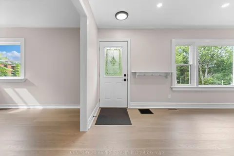 332 Alfred Street, ON K8A 3A8