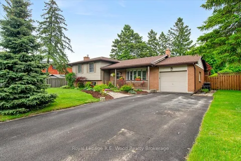 32 Devon Court, ON N4G 4K6